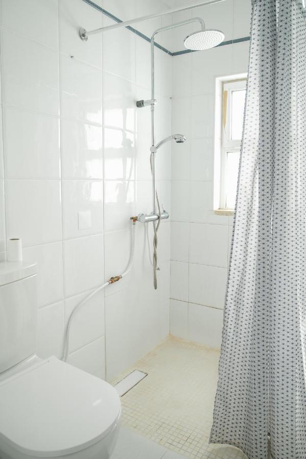 Wakeup Triplex House Hostel Faro Exterior photo